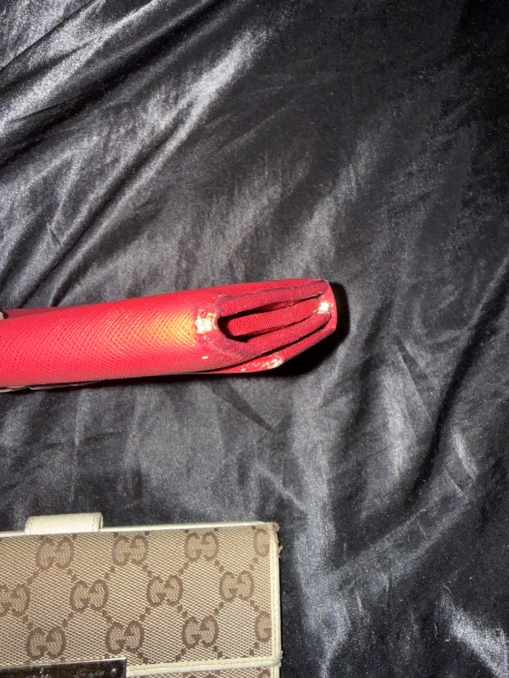 Salvatore Ferragamo Red Saffiano Leather Bow Clasp Wallet & Gucci wallet bundle - Picture 7 of 15